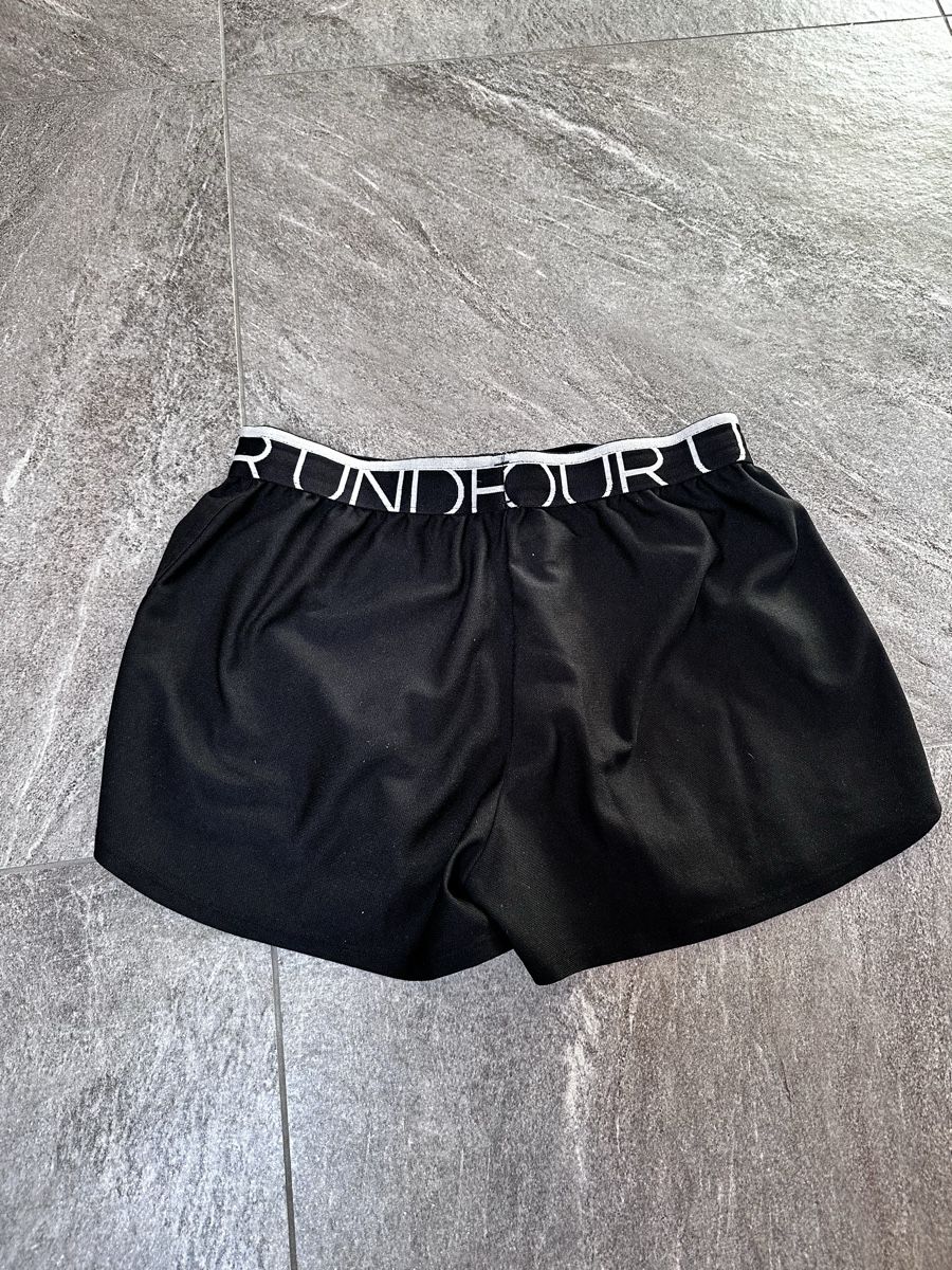 Under Armour Pantaloni: Under Armour Shorts, Gr. M – Usato da Bern venduto da WiederWert 1
