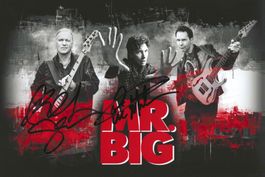 MR. BIG original in person Autogramm Grossfoto signiert