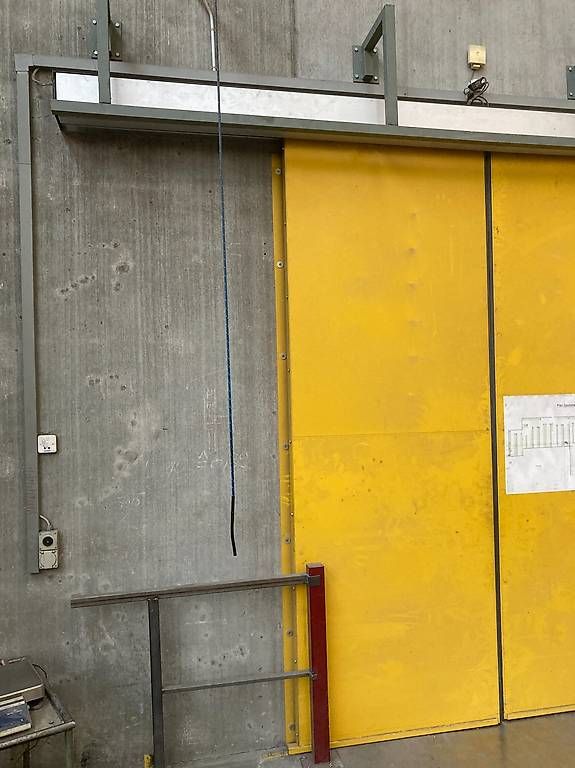 Porte: Brandschutztüre automatisch – Usato da Balzers venduto da chrikauf 1
