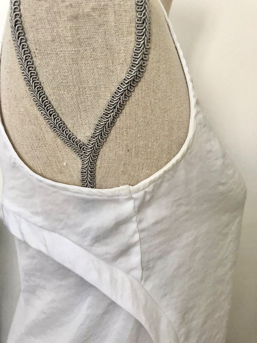 Top: Top asymétrique, Pull and Bear, S – Usato da Carouge GE venduto da Emilynette 3