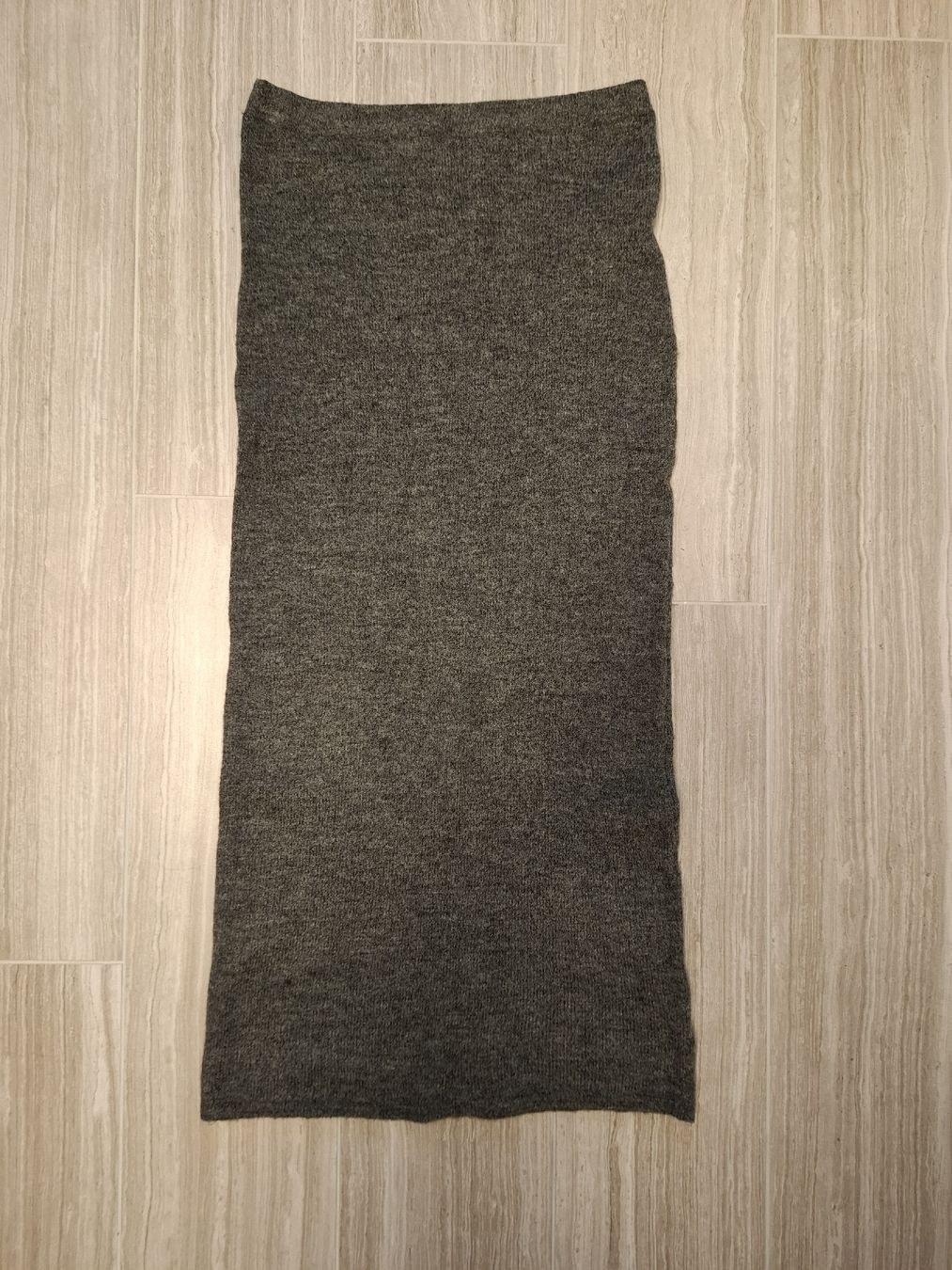H&M Gonne: jupe grise – Usato da Ecublens FR venduto da ame_y8tq