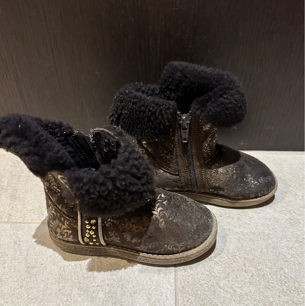 Scarpe per ragazzi: Shearling 100% Leder warme Kinderstiefel Gr.25 – Usato da Zürich venduto da Restesindsuess 1