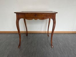 Ancienne table bernoise