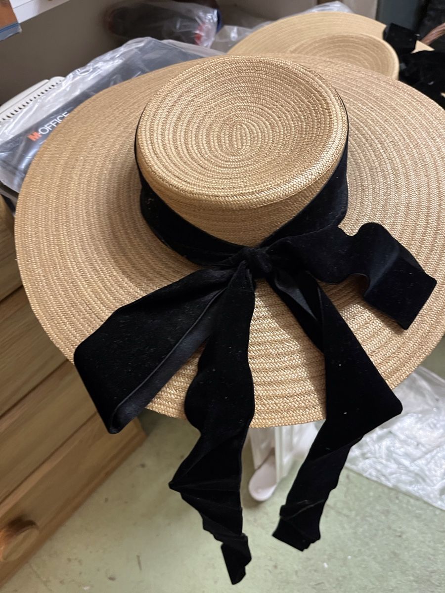 Copricapi, berretti & cappellini: Strohhut zur Tracht – Usato da Schalchen venduto da Caga4