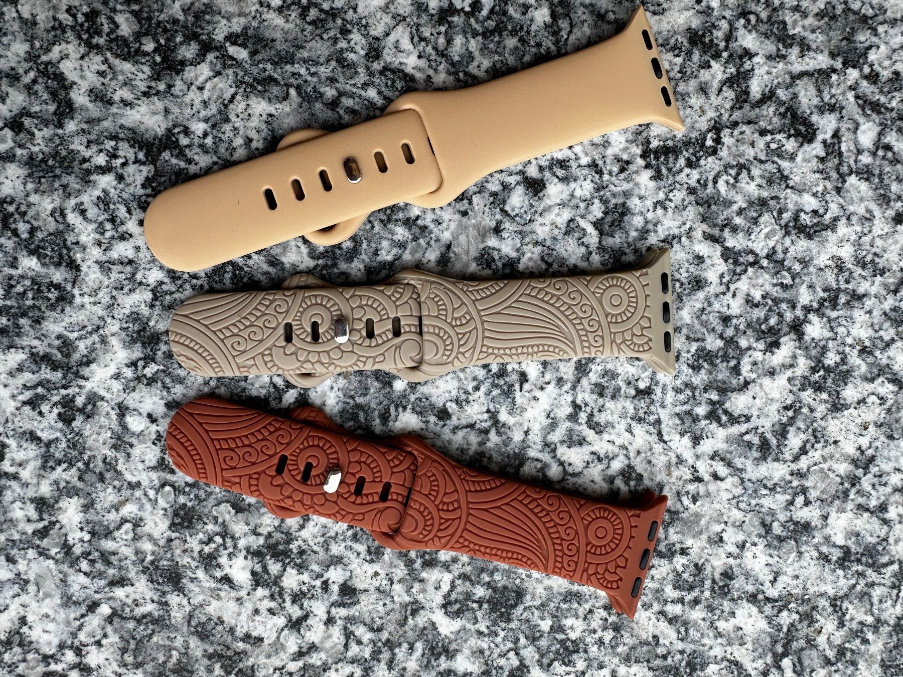 Armbänder & -reifen: ARMBÄNDER-SET PASSEND ZU APPLE WATCH – Gebraucht aus Laufen von mercedes420