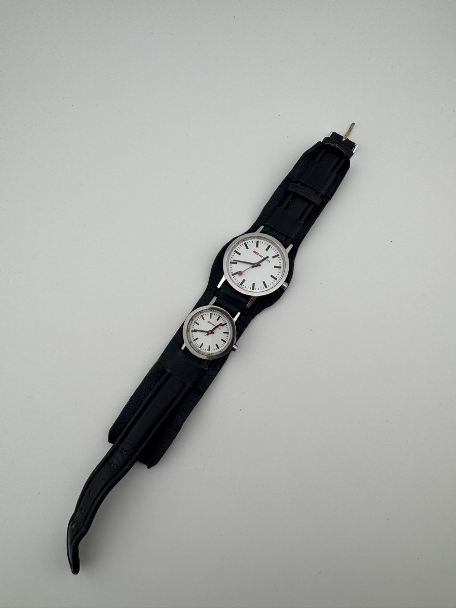 Mondaine Orologi: Mondaine SBB CFFdual time Quartz rare  – Usato da Biel/Bienne venduto da upi_7vwn 1