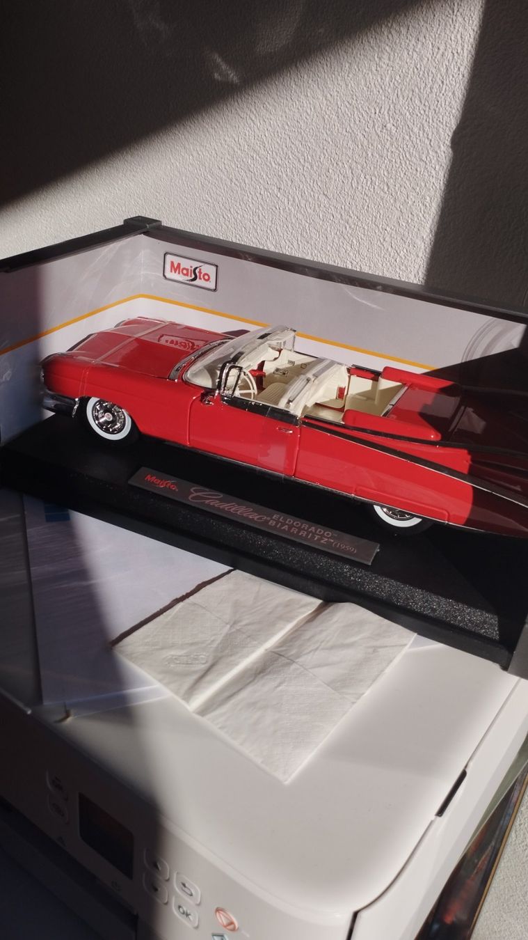 Cadillac Modellini d'auto: 1959 Cadillac Eldorado Biarritz convertible – Nuovo e nell'imballaggio originale da Chur venduto da oriori 6