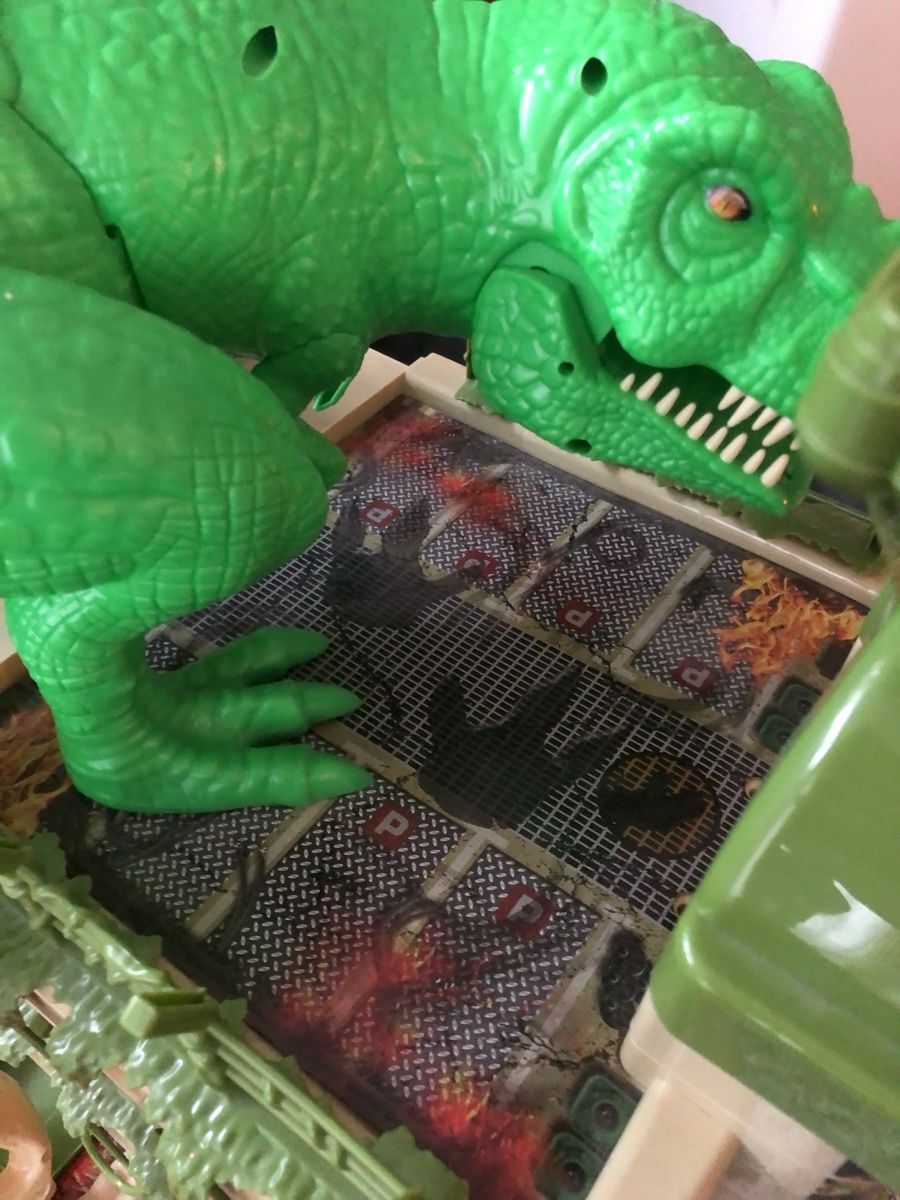 Giocattoli: Dino Garage – Usato da Steinen venduto da LaBelle16 4