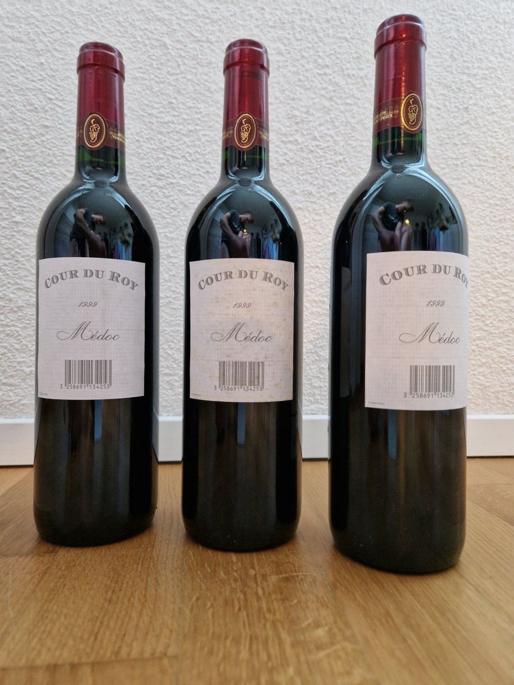 Vino: Cour du Roy Médoc 1999 | 3 Flaschen – Nuovo (secondo la descrizione) da Seewen SZ venduto da c_smmrschh 1