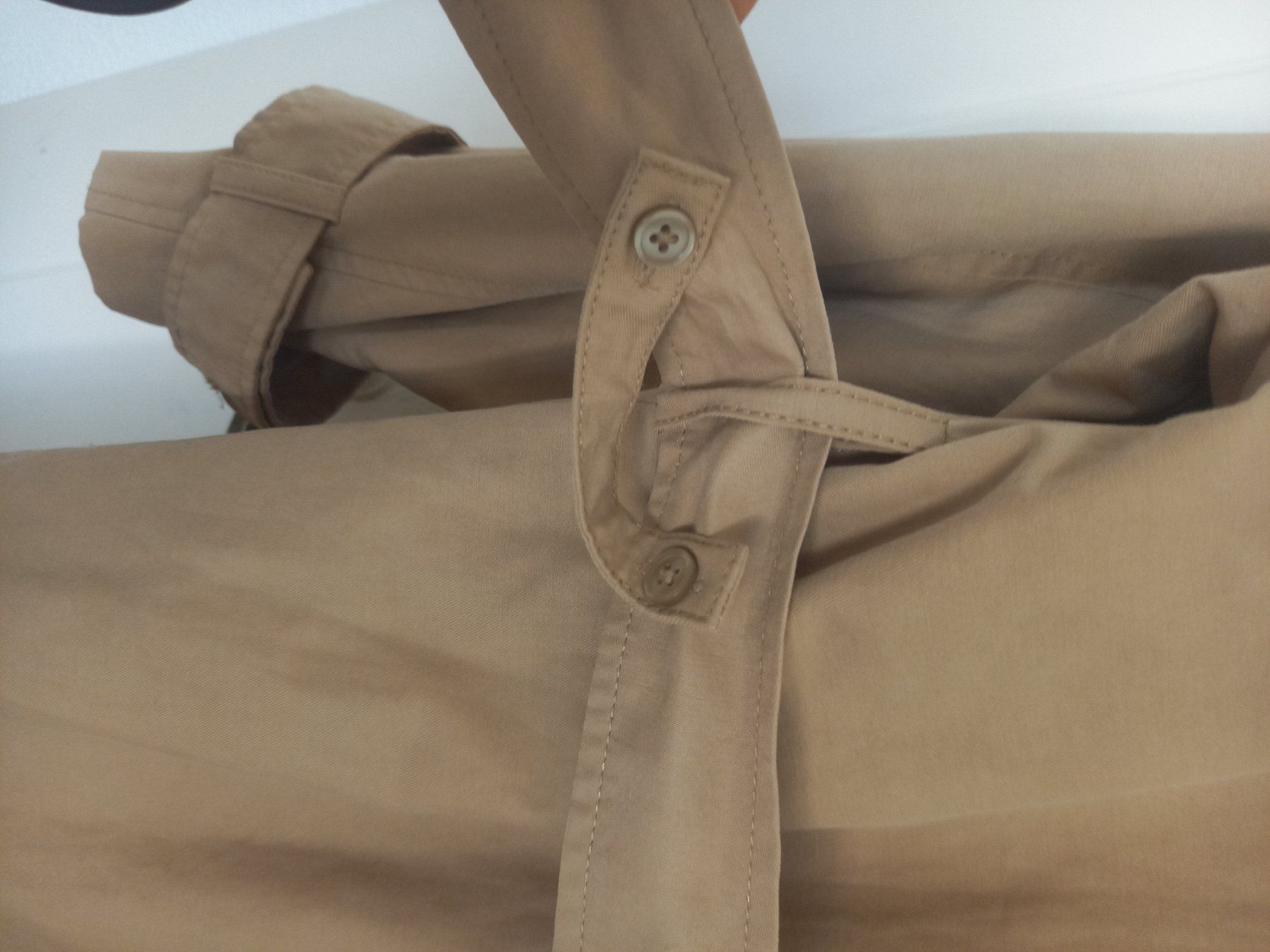 Closed Cappotti: CLOSED Trenchcoat beige – Usato da Fribourg venduto da jul_2rp8 4