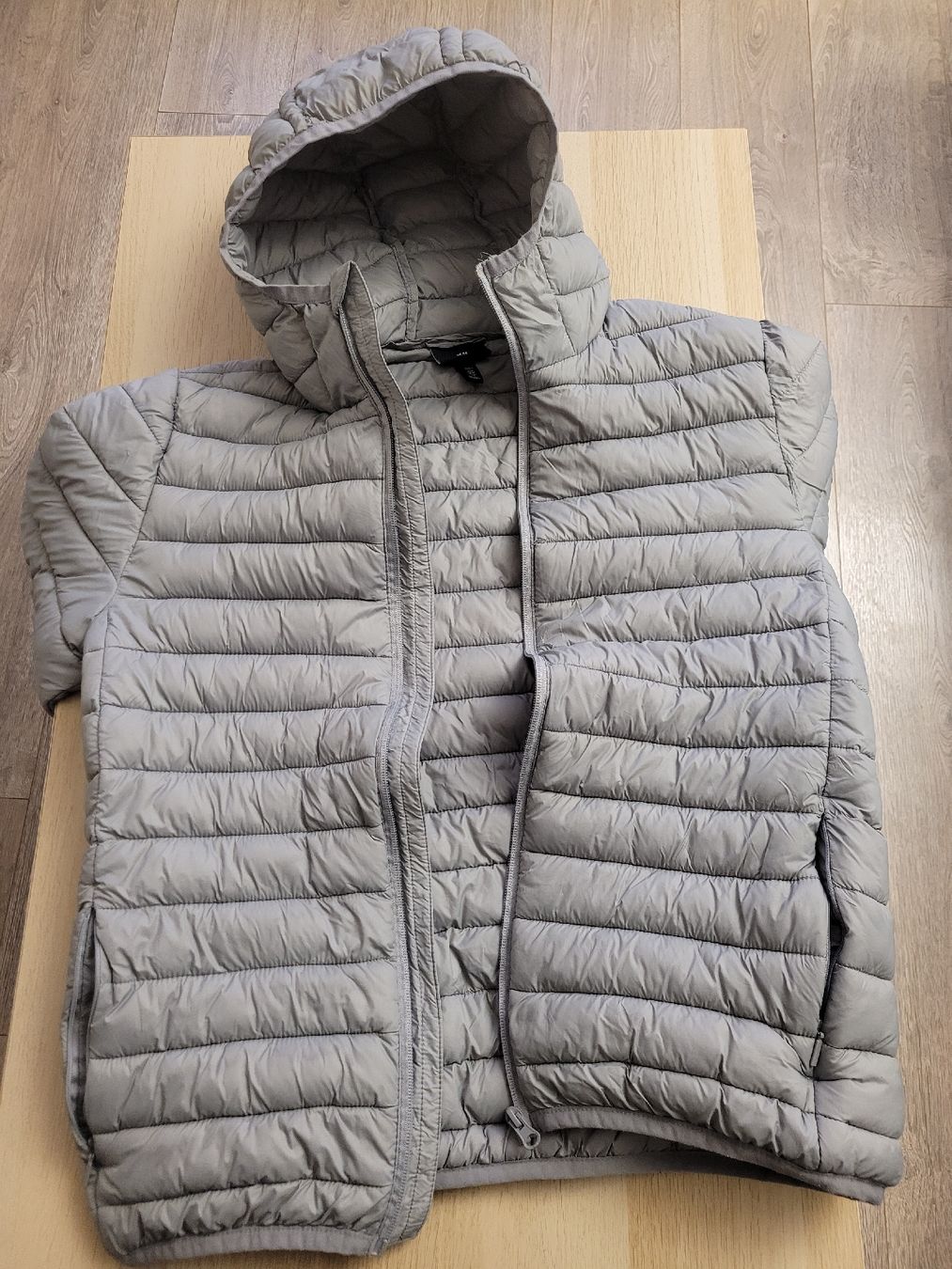 H&M Giacche: H&M Padded Jacket with hood – Usato da Wettingen venduto da mor_76q7
