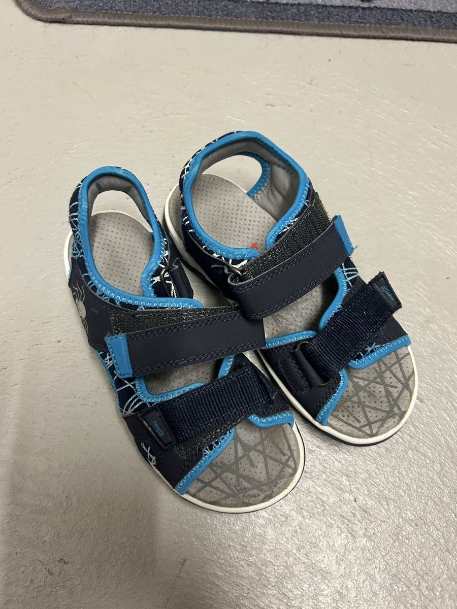 Schuhe für Jungen: Sandalen GR 31 neuwertig – Gebraucht aus Zug von Pmisko