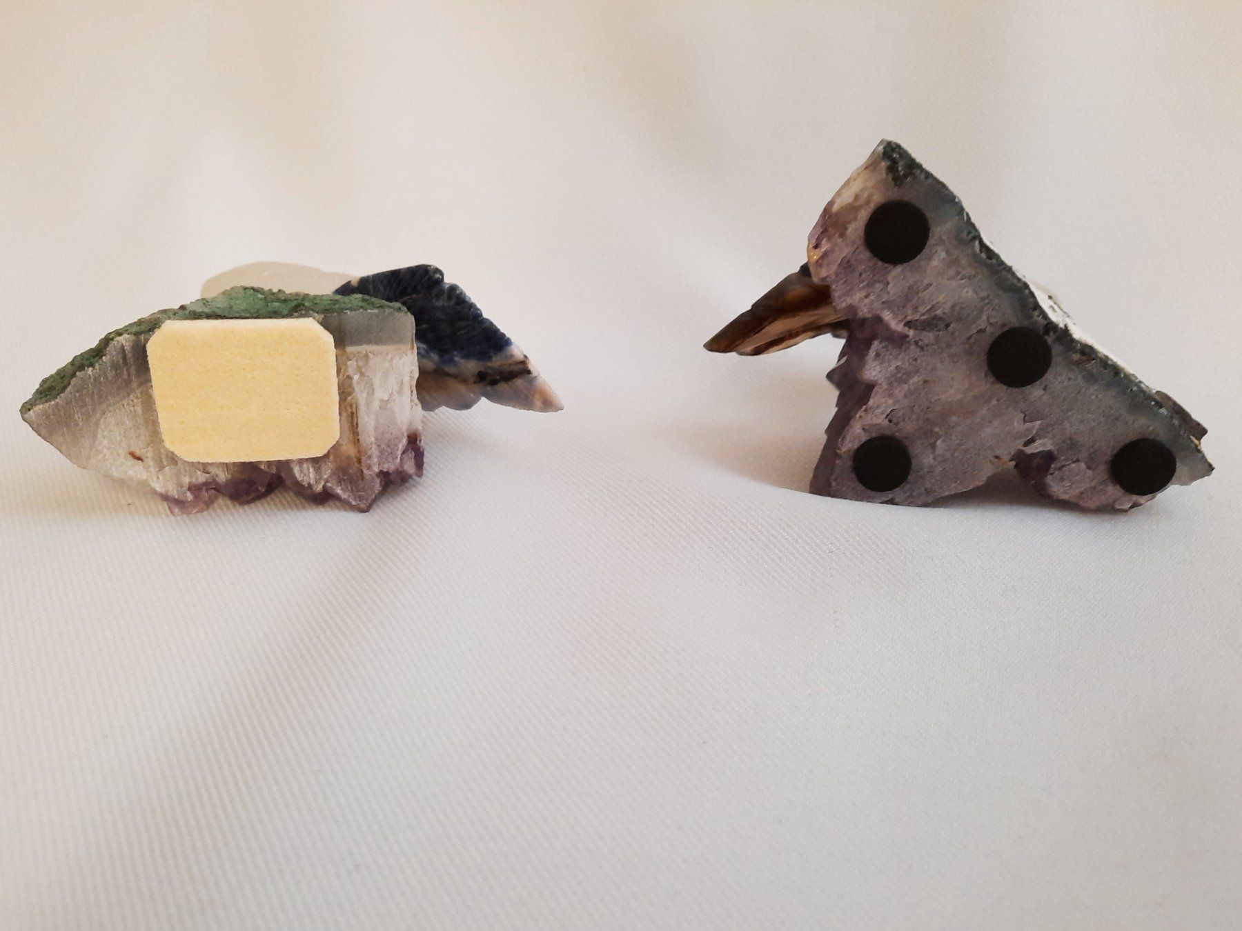 Minéraux & Lithothérapie: 2 Amethyst mit Papagei – D'occasion à Beinwil am See par Restwert_Beinwil 2