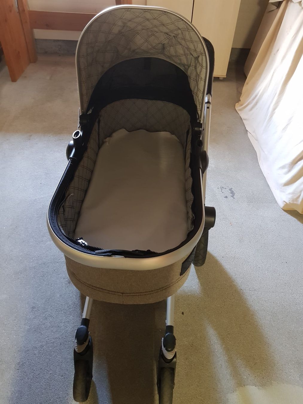 Joolz Carrozzine: Kinderwagen von Joolz – Usato da Faulensee venduto da bb_13 2