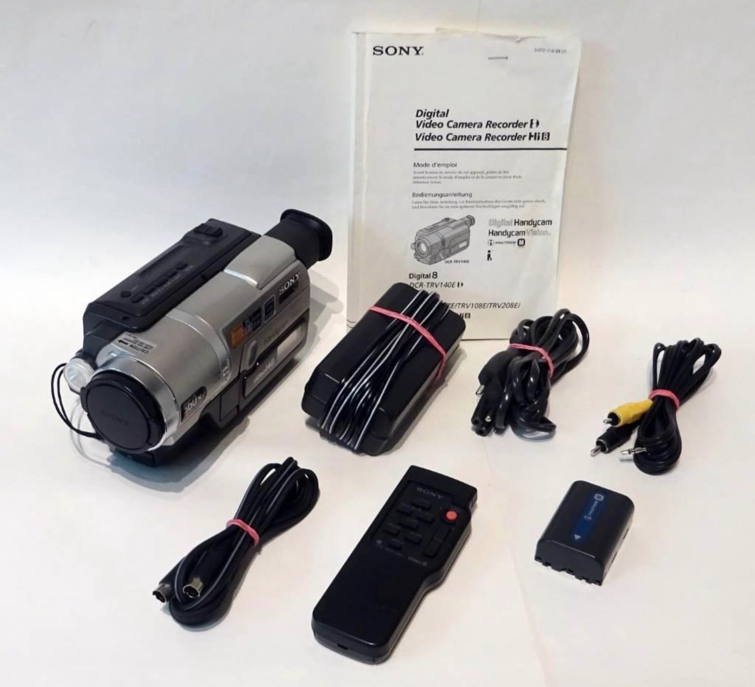 Sony Videocamere: sony Hi8 Videokamera , Camcorder – Usato da Altnau venduto da mar_kfk2 2
