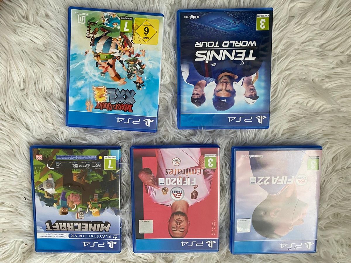 Sony Konsolen: Ps 4 pro + 2 controller und 5 spiele – Gebraucht aus Safenwil von ani_c6mf 4