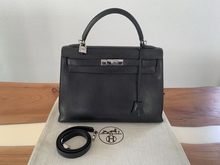 Hermès Kelly Sellier 32 – Glattleder in Schwarz-Grau