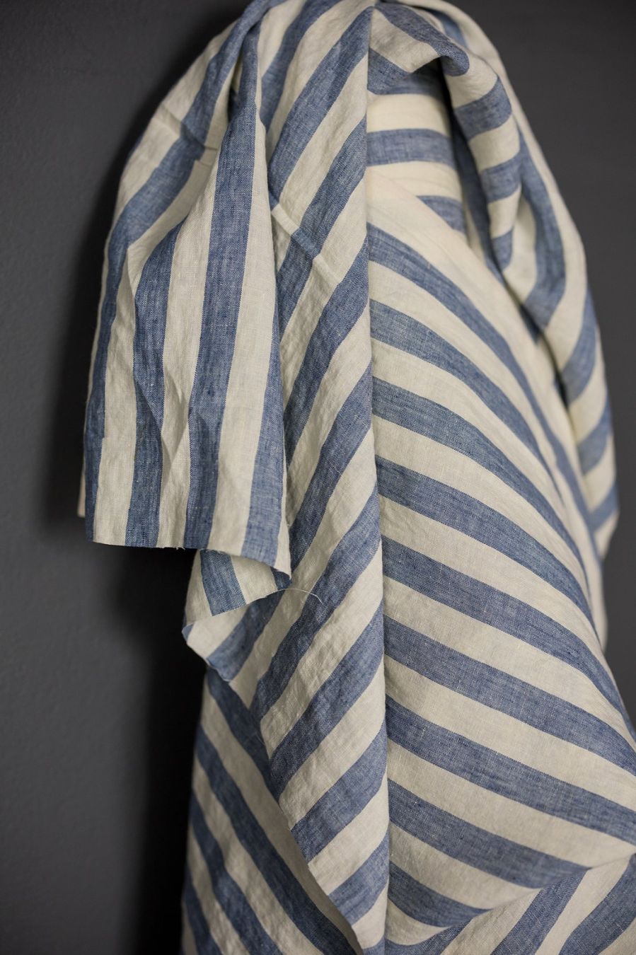 Tessuti: Merchant & Mills Leinenstoff OLSSON BLUE – Nuovo e nell'imballaggio originale da Stilli venduto da Bibneu