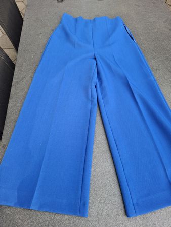 Zara Hose weit blau Grösse S neu mit Etikett