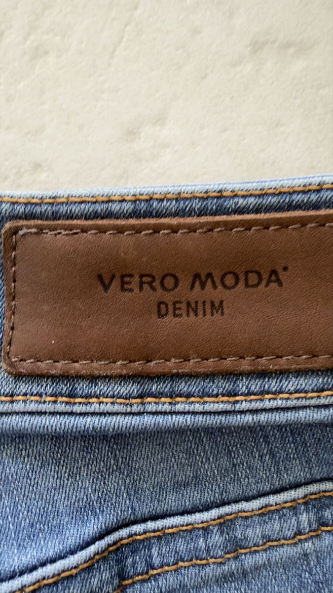 Jeans: Damen Jeans Vero Moda blau – Usato da Steffisburg venduto da pto_2hlk 2