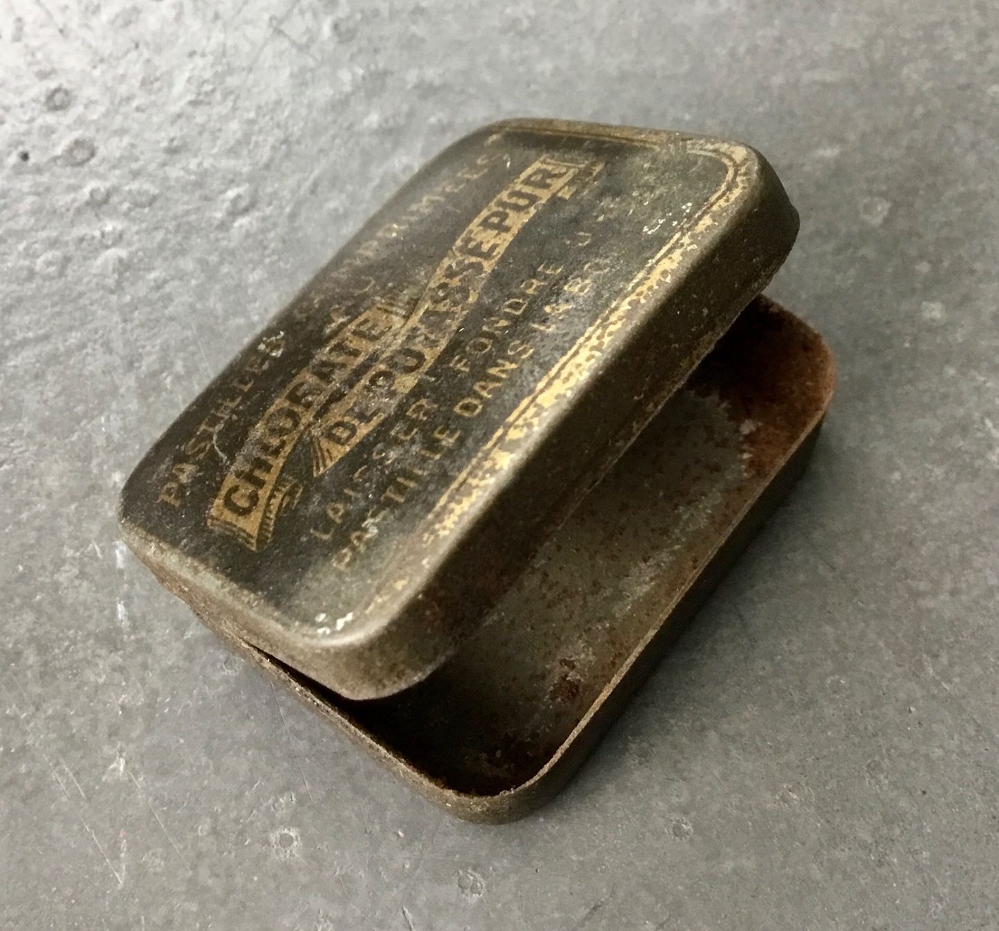 Pots: Blechdose antik | Pastilles comprimées – D'occasion à Eggersriet par Wiese61 1