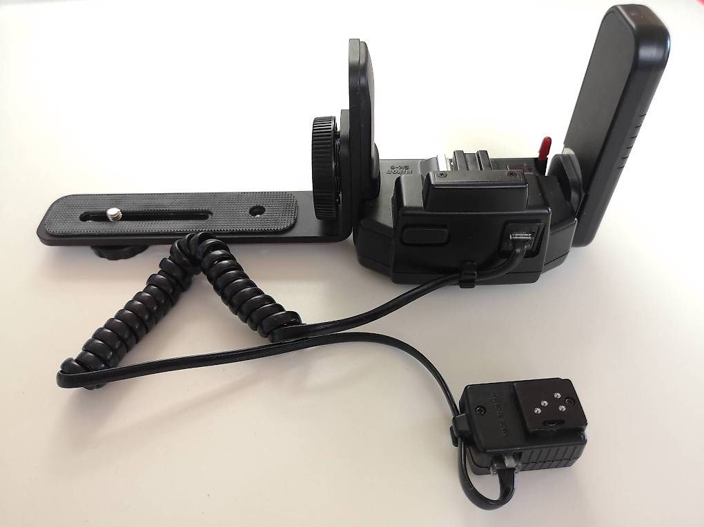 Flash: Nikon SB-26 Flash + SK-6 Powerbracket + SC-28 câble TTL – Usato da Monnaz venduto da sdmt016 4