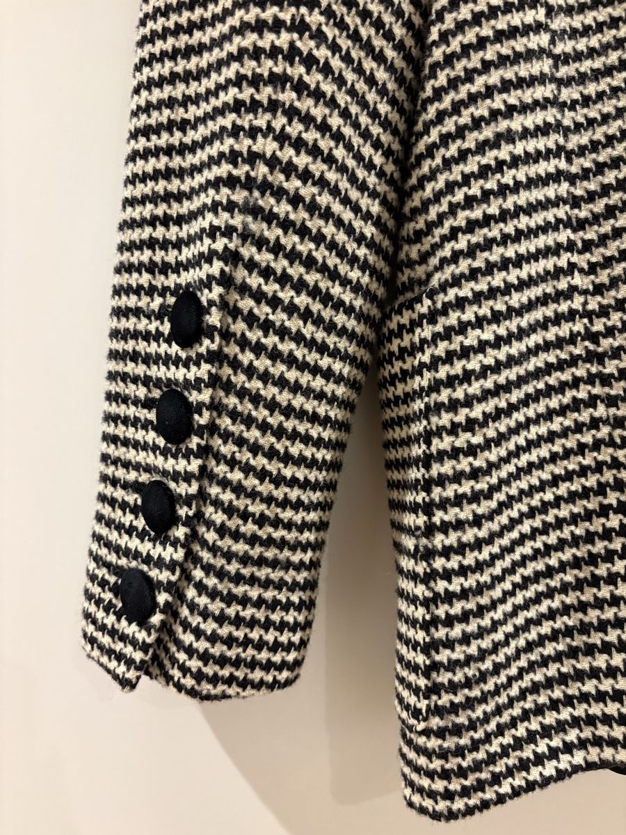 Great Description About Vintage Escada Blazer