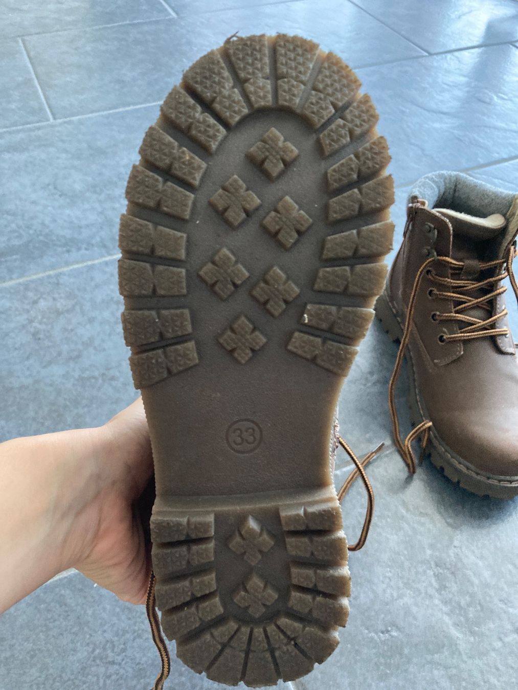 Scarpe per ragazzi: Herbstschuhe braun Gr. 33 – Usato da Uttigen venduto da daeni_83 2
