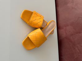 Marccain Damen Sandalen mit geflochtenem Riemen 39
