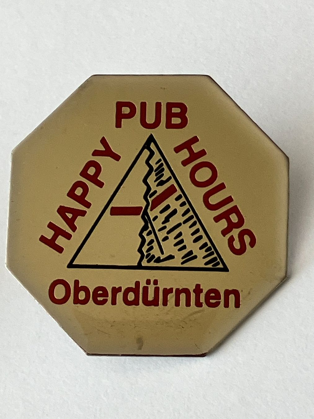 Placchette & Badge: 1 Pin Pub Happy Hours Oberdürnten – Usato da Basel venduto da djwwpp