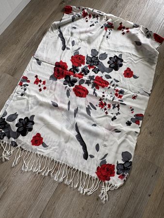 Grande étole- motifs 🌹 180x70cm