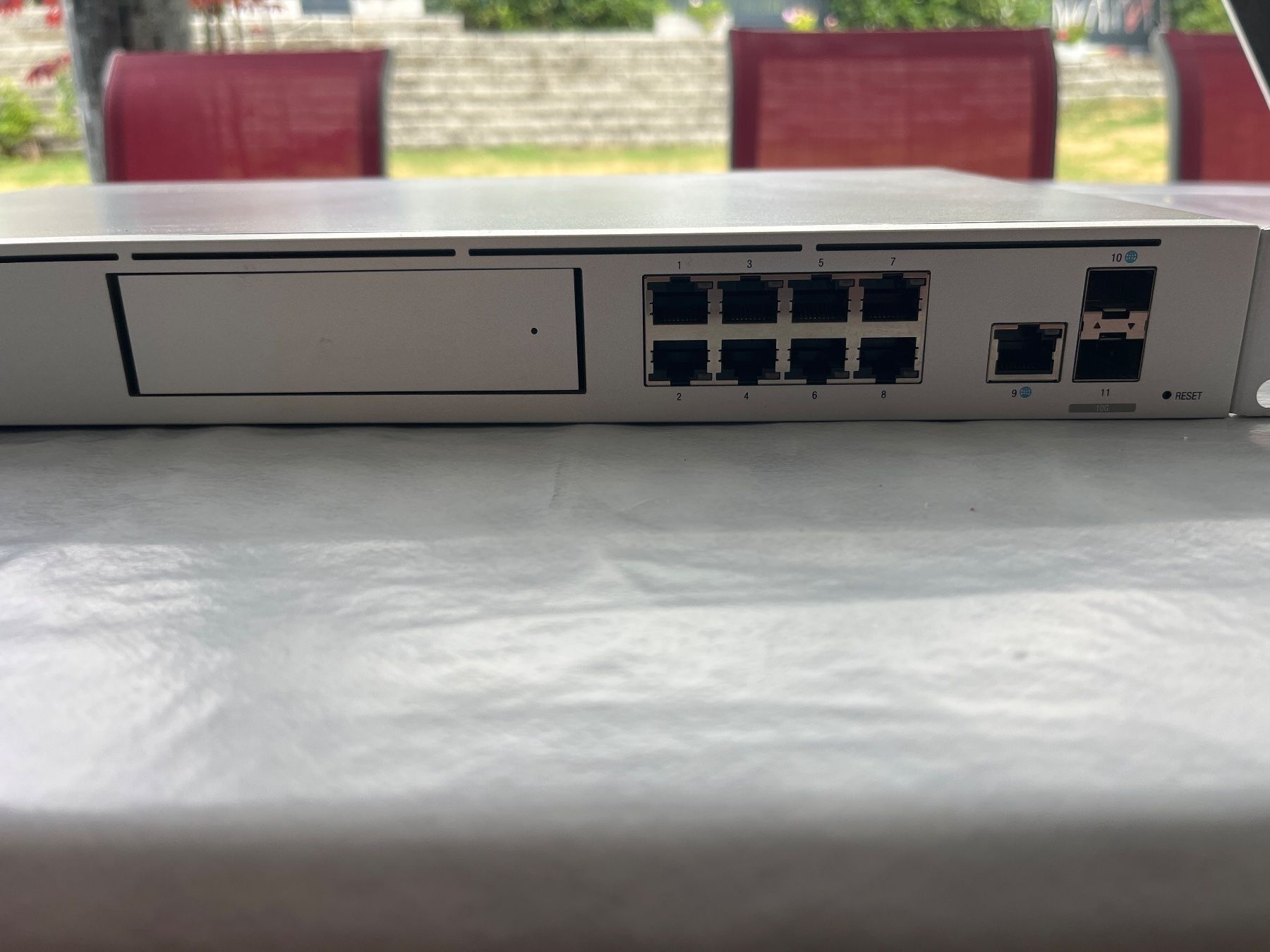 Firewall: Unifi UDM-PRO – Usato da Vionnaz venduto da Rseawolf 1