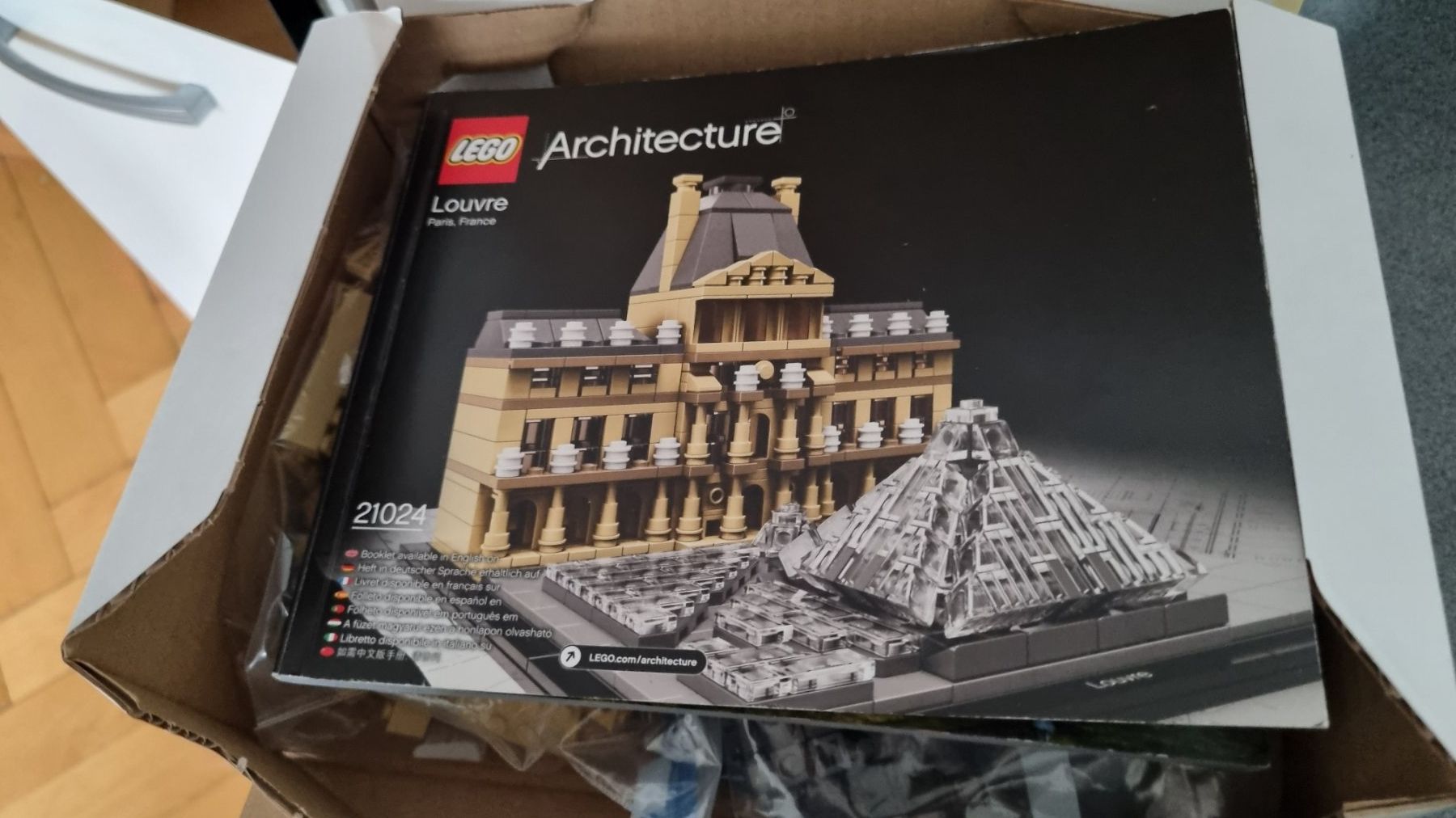 Lego Jeux de construction: Lego Le Louvre 21024 – D'occasion à La Chaux-de-Fonds par mikilo1