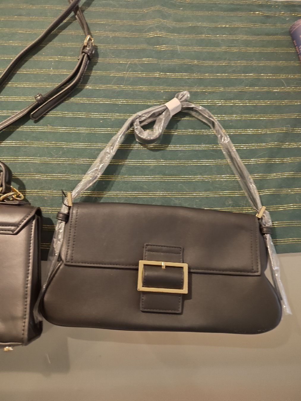 Sacs femmes: 2schwarze Handtaschen klein – Neuf avec emballage d'origine à Kloten par Kloten76 1