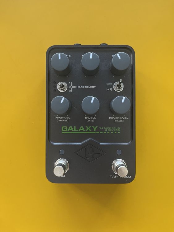 Universal Audio Galaxy 74 Tape Echo & Reverb Stompbox Pedal 