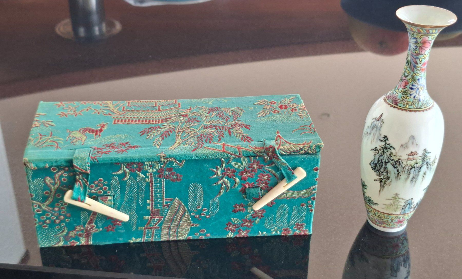 Vasi & Recipienti: Chinesische Vase – Nuovo e nell'imballaggio originale da Uttwil venduto da Benpaul