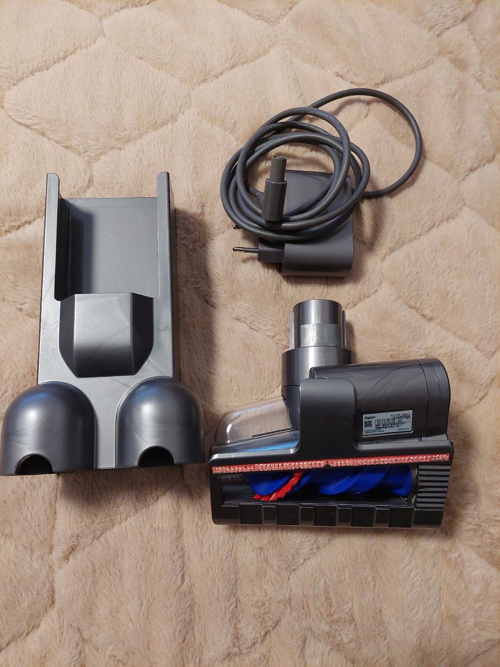 Dyson Lecteurs & Adaptateurs: Pièces pour Dyson Gen5 – D'occasion à Meyrin par aki_1971