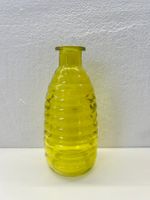 Glasvase (gelbstichiges Grün)