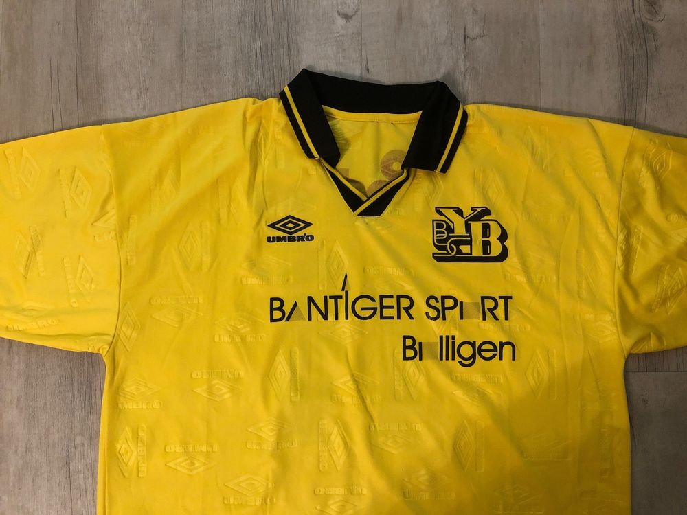 Maillot De Football Vintage Umbro – Manches Longues – Taille XL – Polyester – Très Bon état