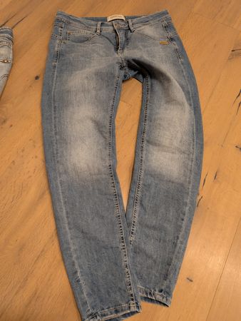 Jeans Gang 94 Amelie Cropped blau guter Zustand Gr. 28