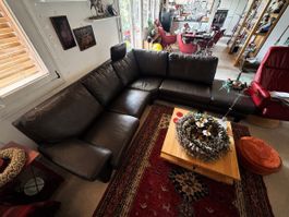 Hochwertiges Echtleder-Ecksofa in Dunkelbraun 