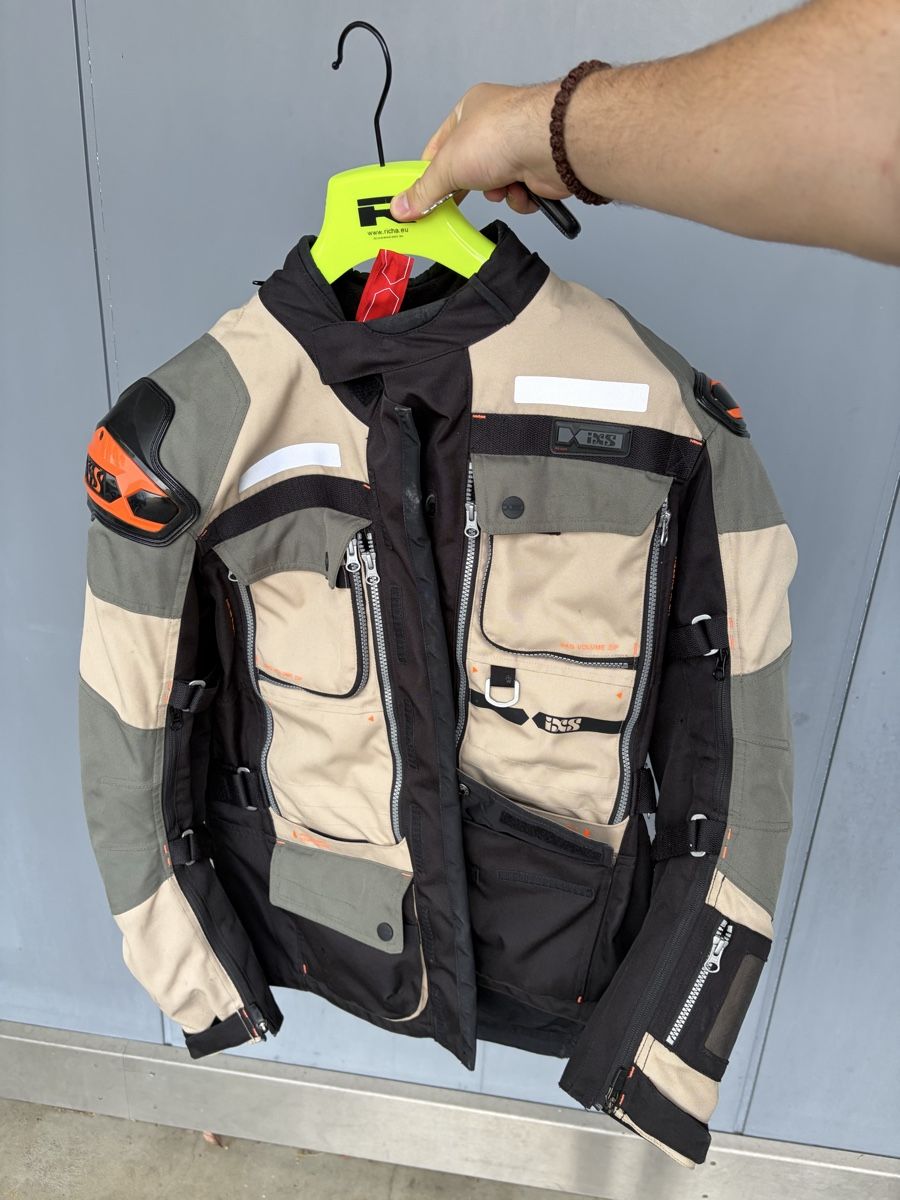 IXS Jacken: Motorradjacke L IXS – Gebraucht aus Gossau SG von VW-DeLuxe