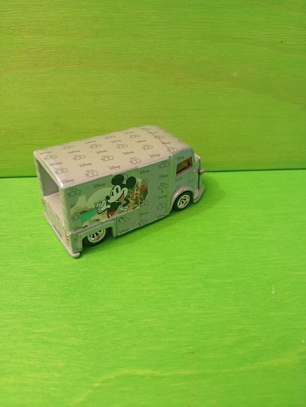 Hot Wheels Modellautos: Hot wheels Citroën H Van – Gebraucht aus Villars-sur-Glâne von dadj01 2