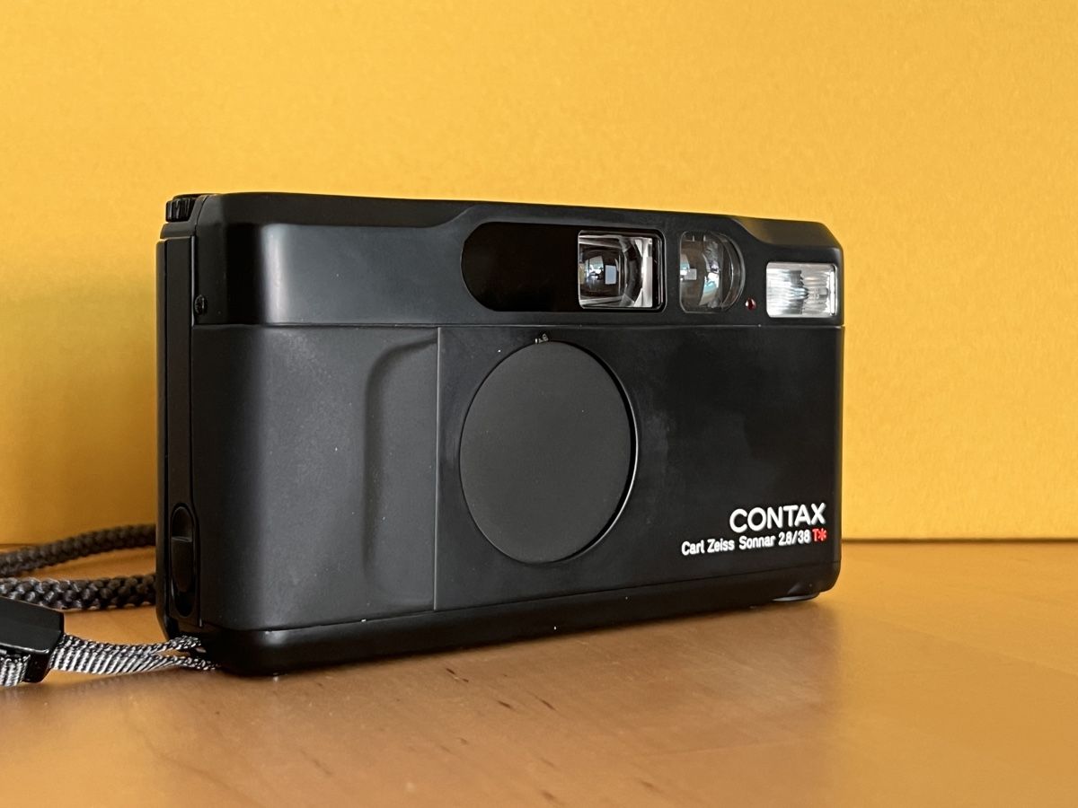 Contax Fotocamera: CONTAX T2 Limited Edition – Usato da Thun venduto da IRENEKAMERAS 1