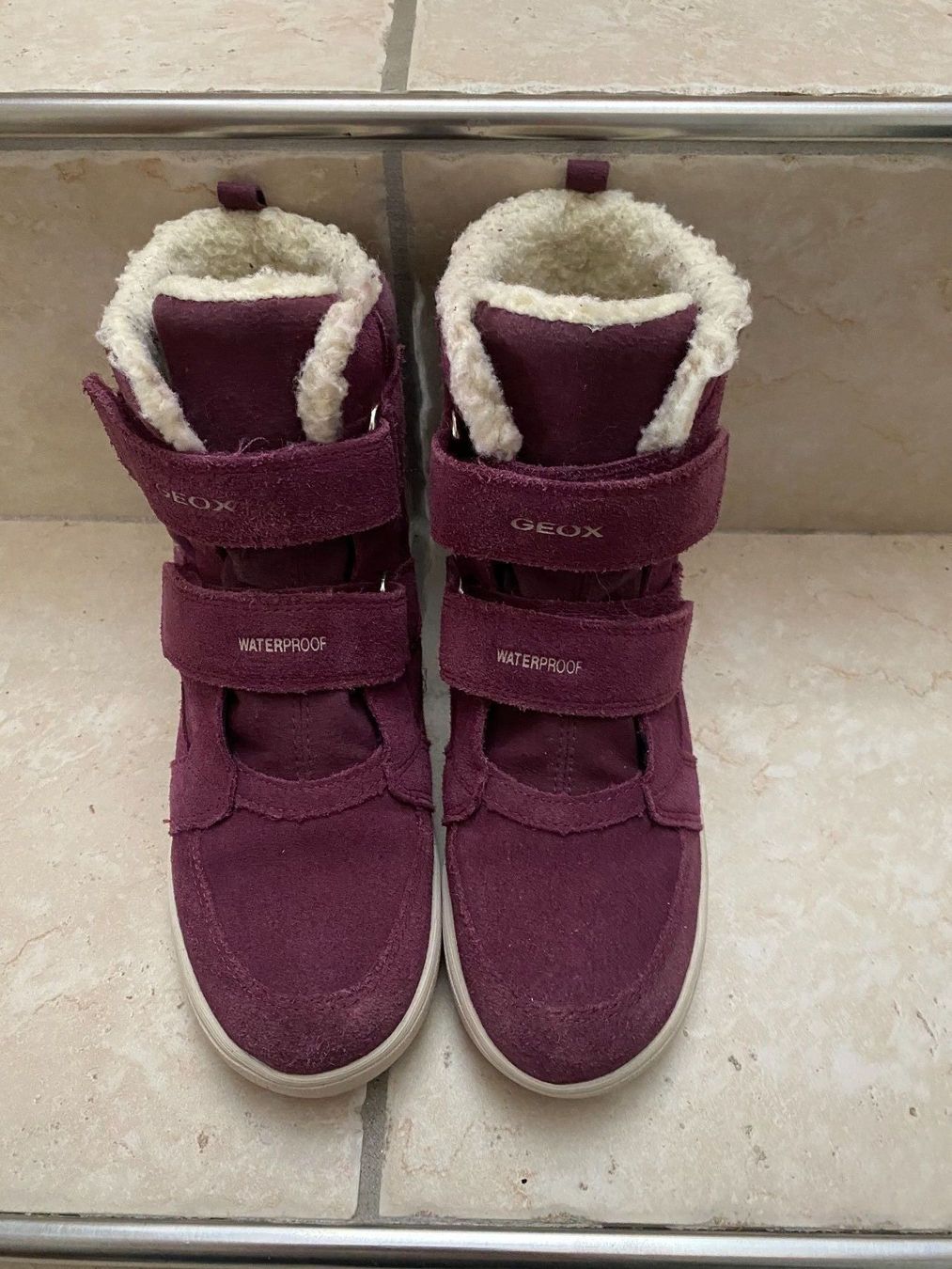 Geox Schuhe für Mädchen: Bottes grandeur 33 marque Geox – Gebraucht aus Tavannes von calimero1012 2