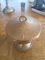 Navette à encens église