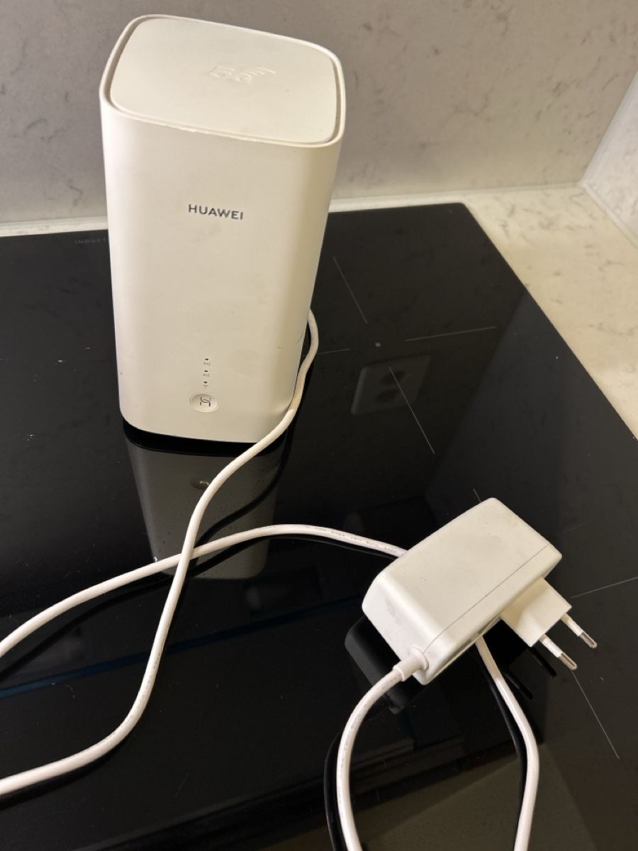 Huawei Modems & Router: huawei 5g cpe pro 2 5G Router – Gebraucht aus Basel von BAD-1