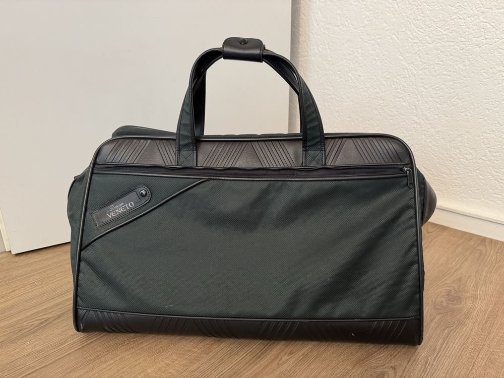 Borse: Tasche Reisetasche Design Veneto 57 x 36cm – Usato da Fislisbach venduto da KolibriSecondhand