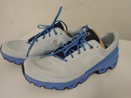 New ON Cloudventure running shoes 40, Marina