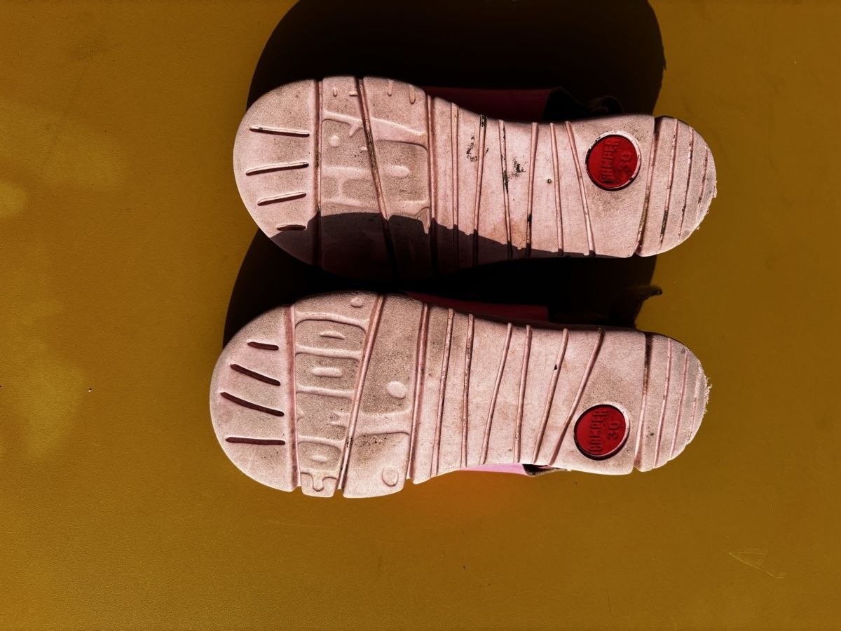 Camper Scarpe per ragazze: Camper Kinder Sandalen, Gr. 30, Pink – Usato da Zürich venduto da CallMeAppetite 3